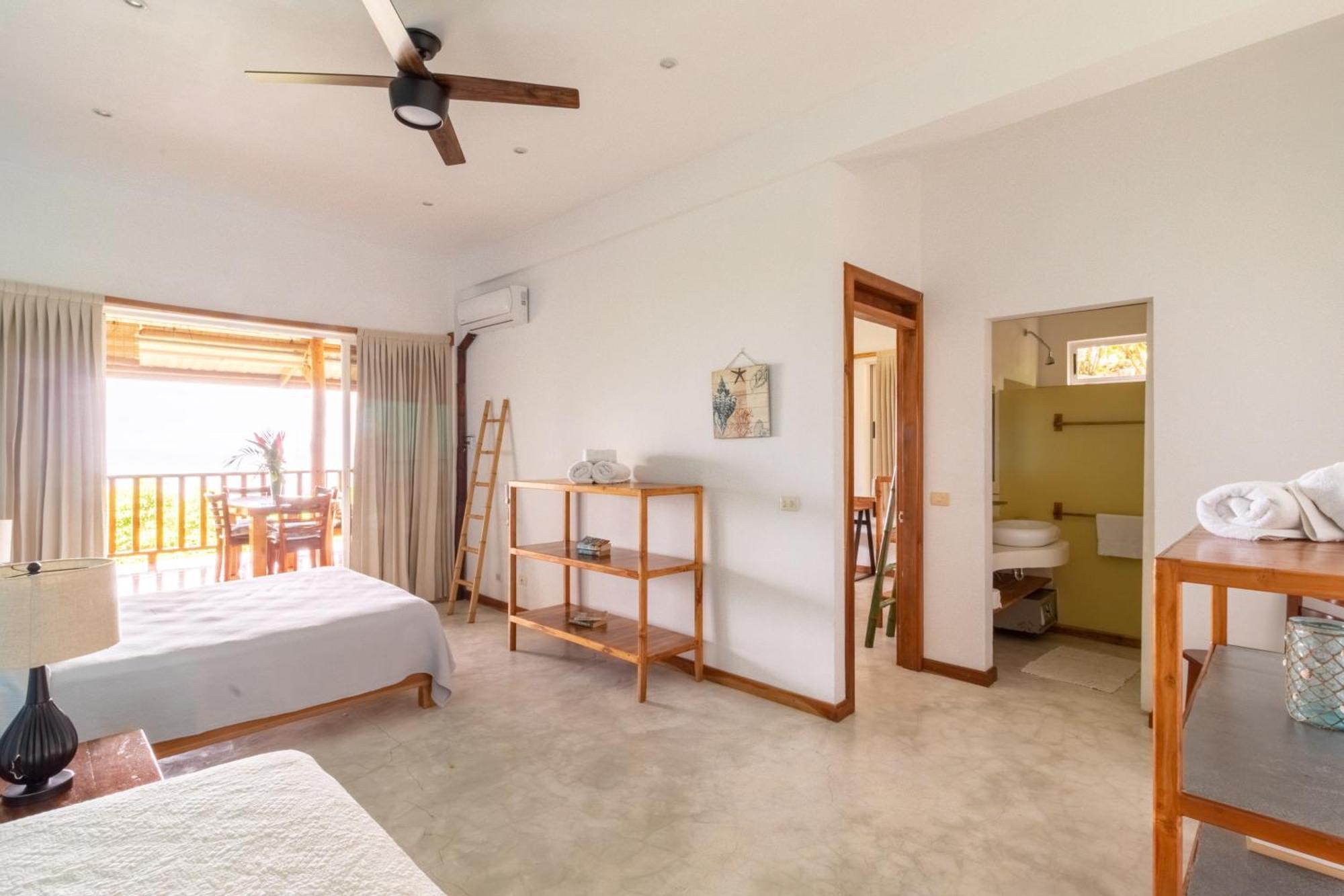Vista Naranja Ocean View House Hotel Carmen  ภายนอก รูปภาพ